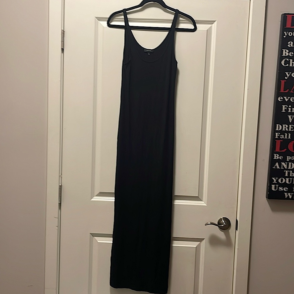 Black Babaton, Jersey knit maxi dress.#aritzia#easy summer#layering